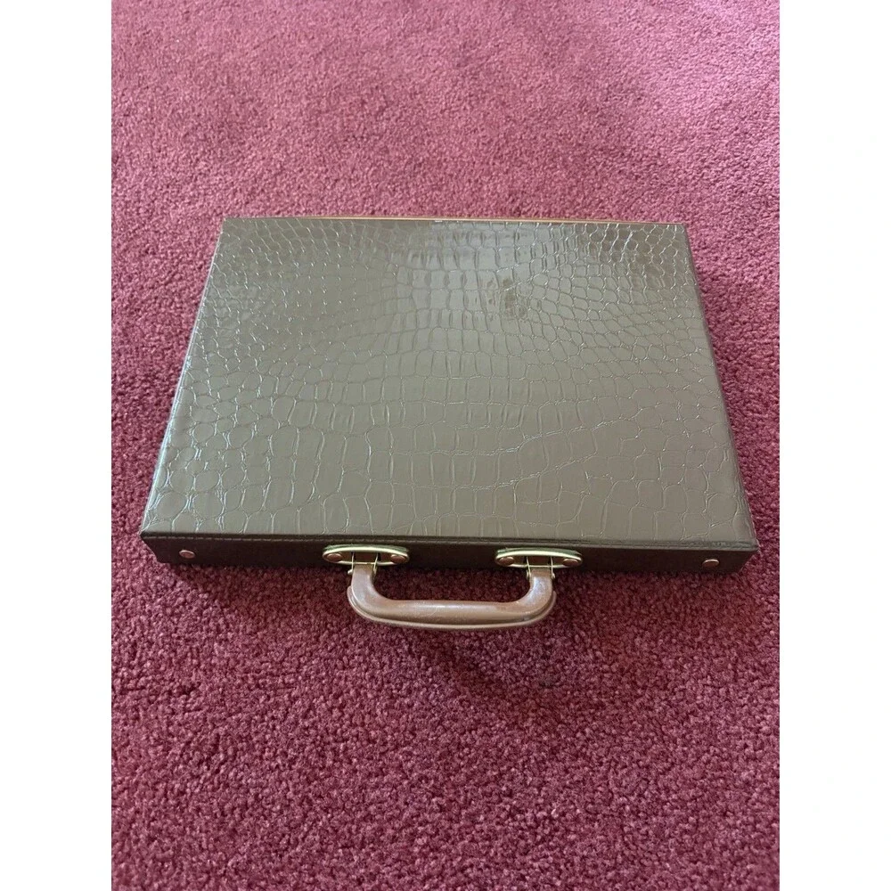 Lightweight Travel-Sized American Mahjong Set with 166 Tiles and Accessories